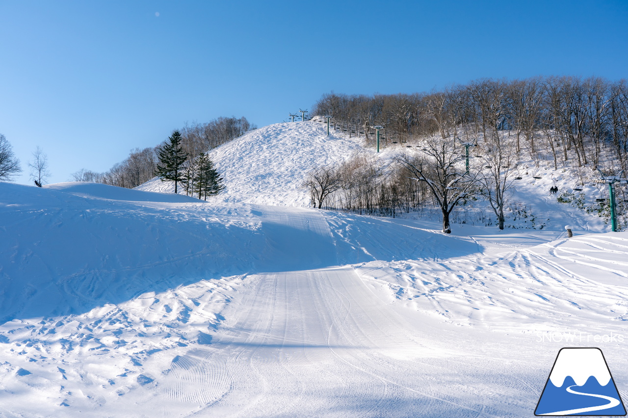 朝里川温泉スキー場｜冬休み最初の週末は、晴天＋粉雪で絶好のスキー＆スノーボード日和なり(^^)/